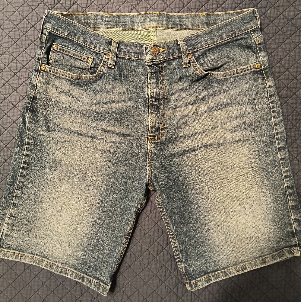 Men's Wrangler Relaxed fit Blue jean Shorts, 34